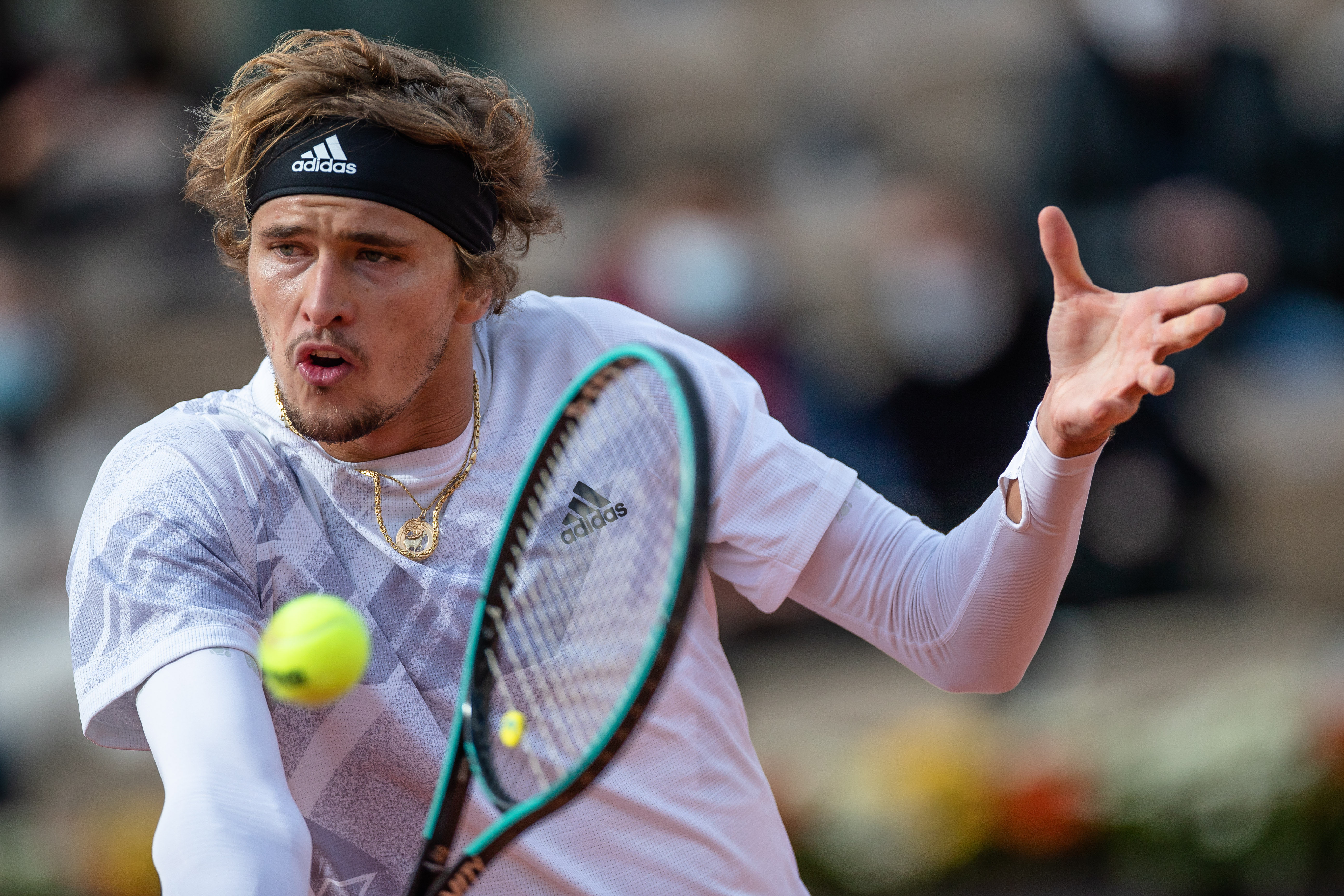 他能以二次 他能以二次