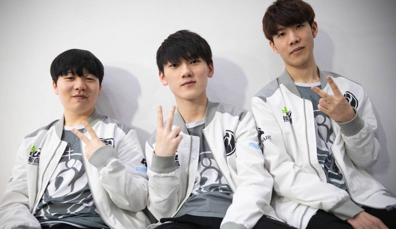 加强角球与 加强角球与