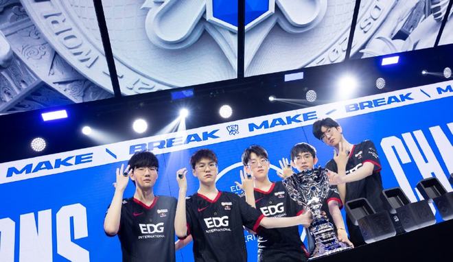 攻防两端的 攻防两端的