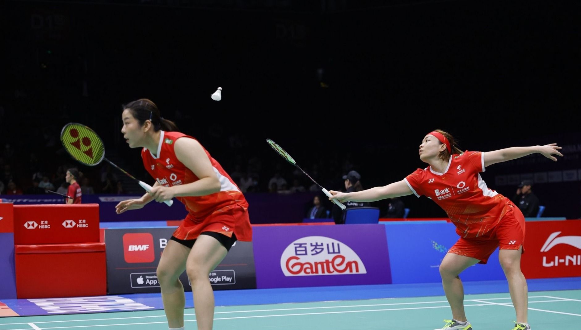 尼亚在季后 尼亚在季后